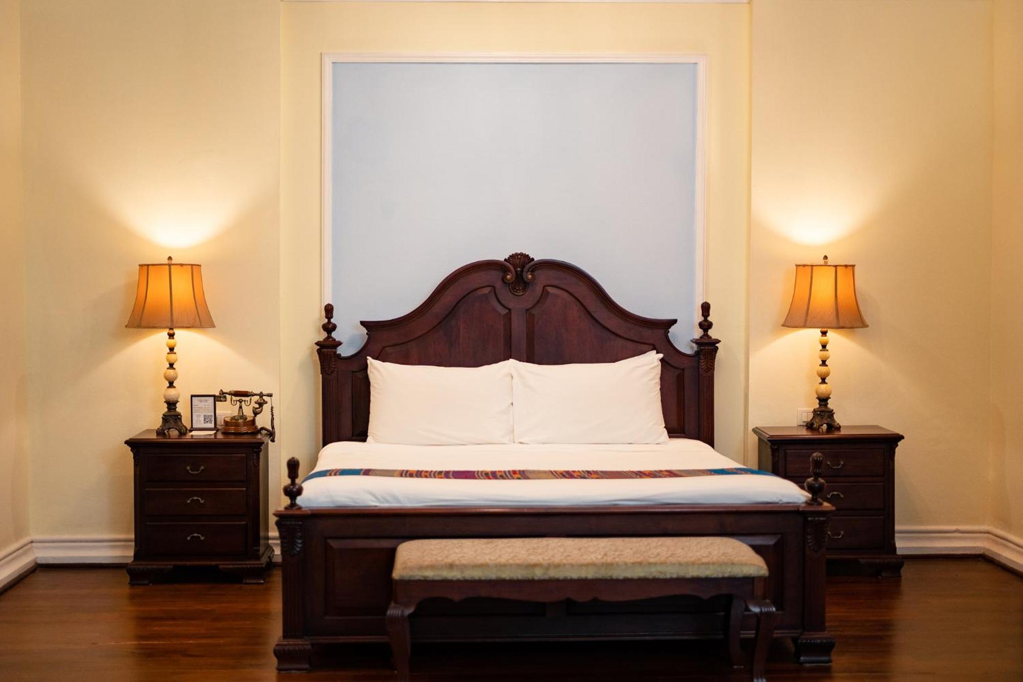 Villa Santi Hotel Luang Prabang Buitenkant foto