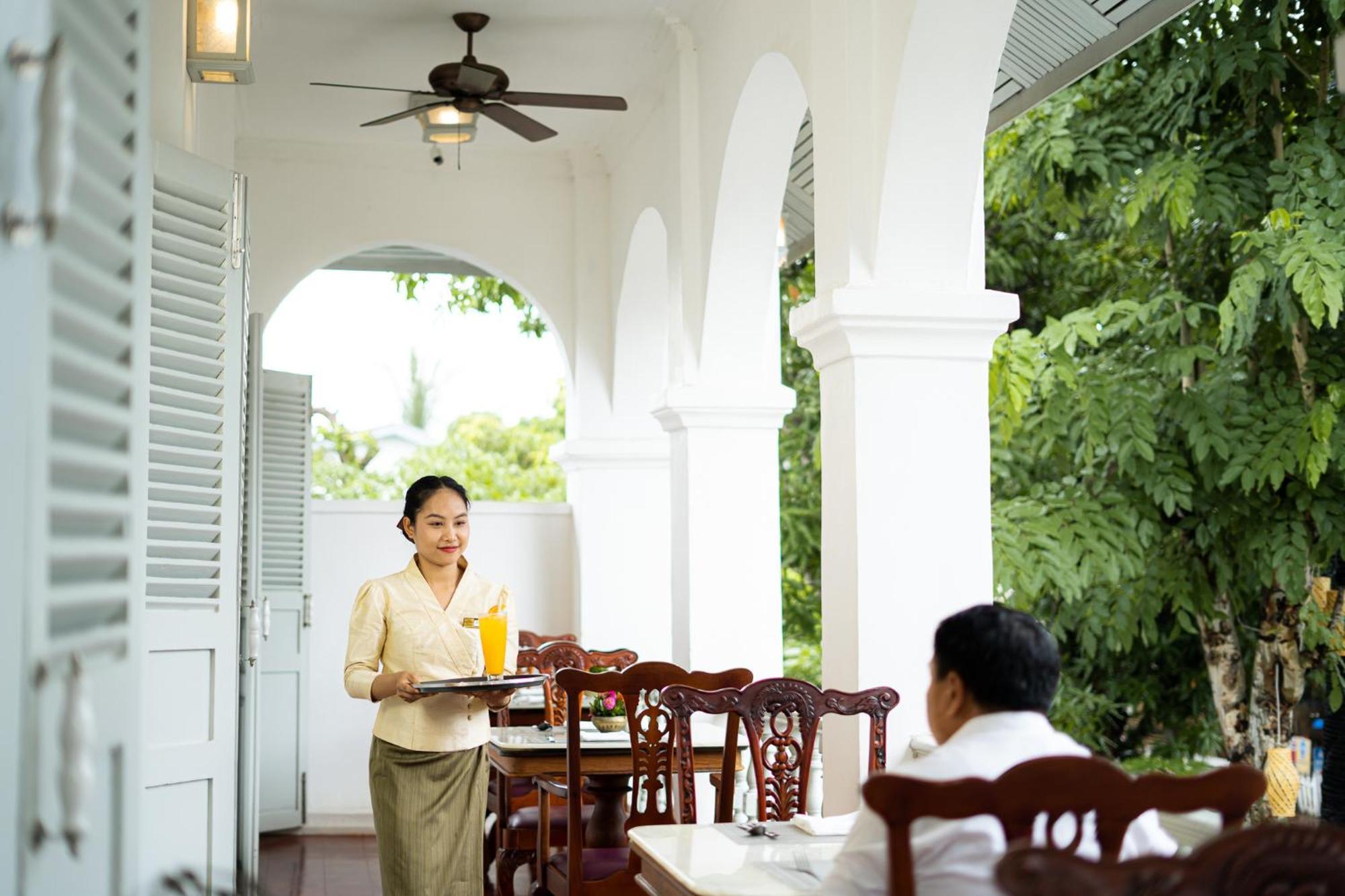 Villa Santi Hotel Luang Prabang Buitenkant foto