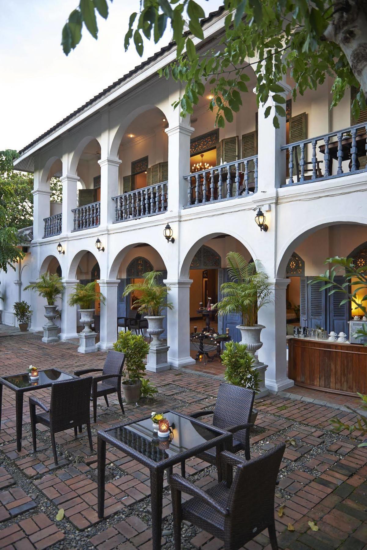 Villa Santi Hotel Luang Prabang Buitenkant foto